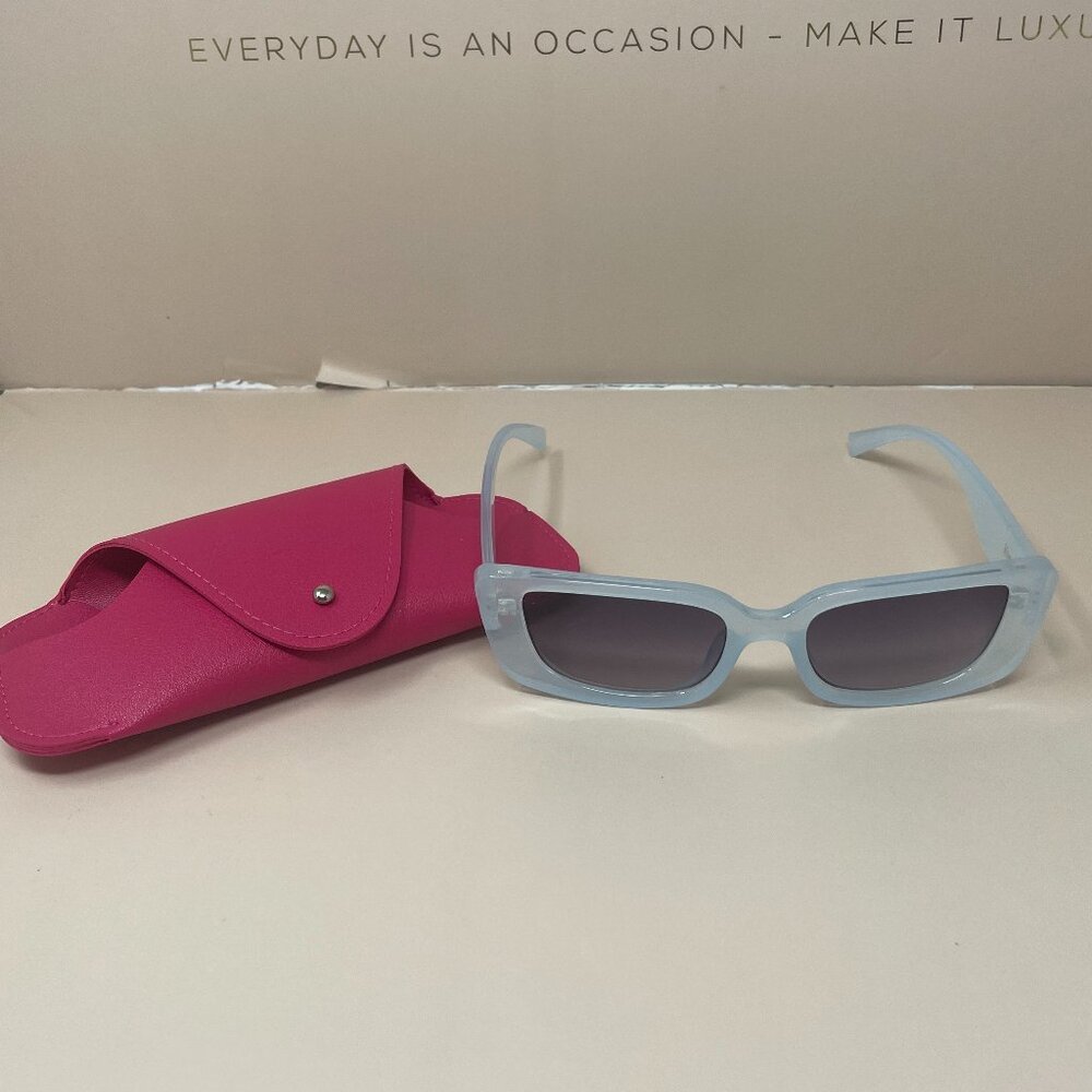 Minue | Kelly Sunglasses in Blue